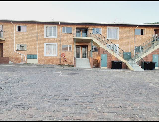 1 BEDROOM APARTMENT TO LET IN HALFWAY GARDENS
